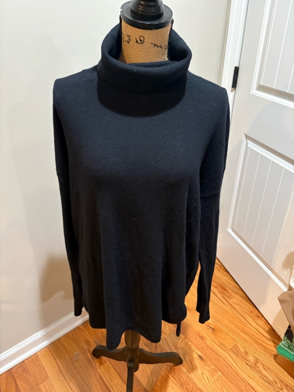 ▪️Chelsea 28 High Low Turtleneck